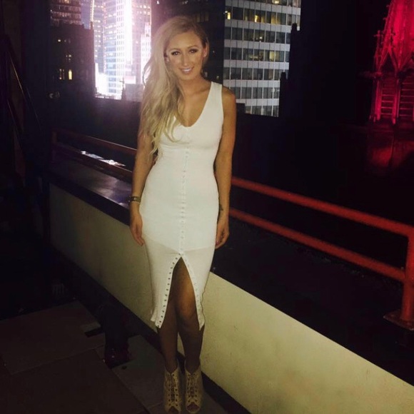 Dresses & Skirts - Midi dress Dresses & Skirts - Midi dress